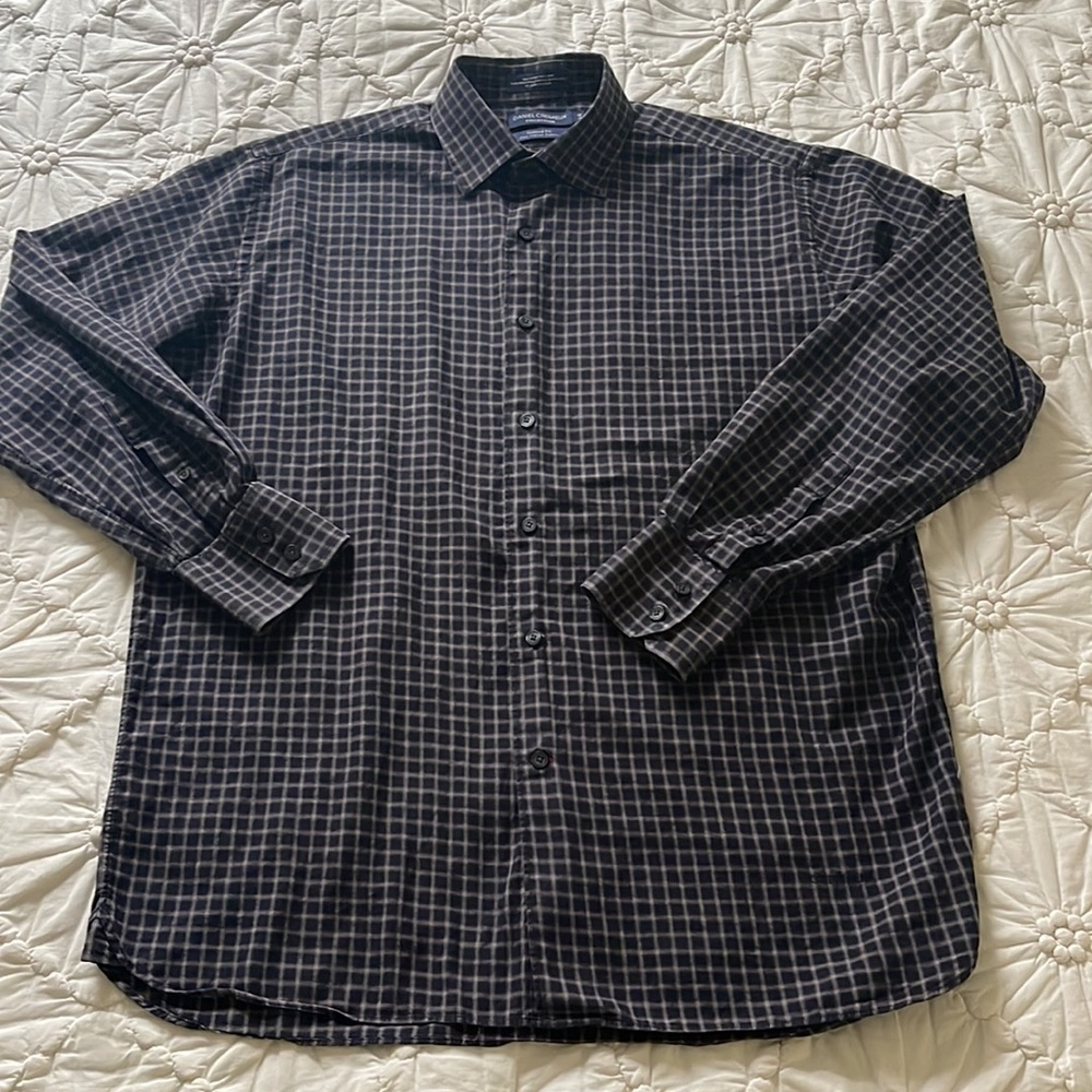 Daniel Cremieux Button Down 💯 % Cotton Long Sleeve Tailored Fit Shirt. Size L
